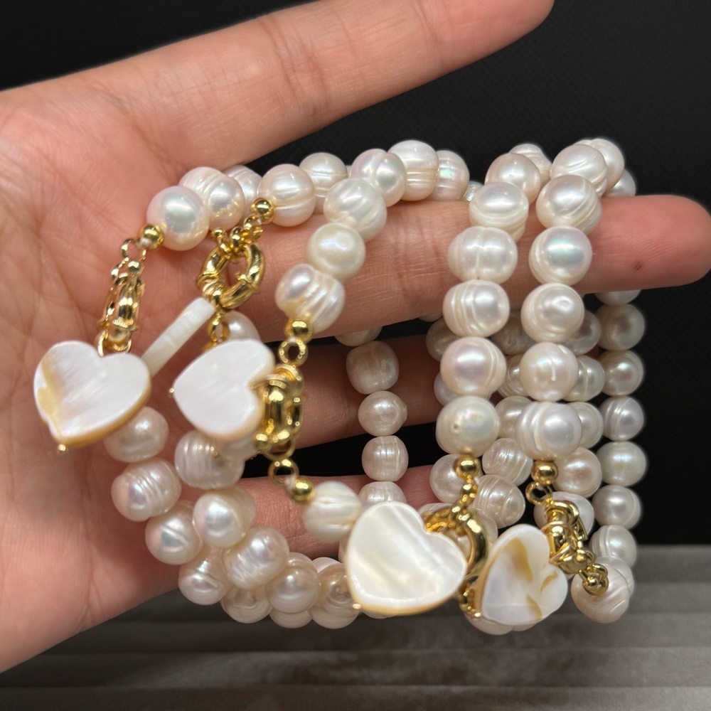 Elegant Pearl Heart Bracelet